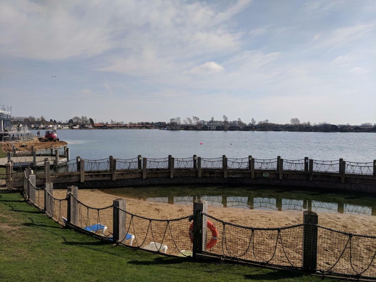 فندق P&D'S Pearl Caravan At Tattershall Lakes Country Park المظهر الخارجي الصورة