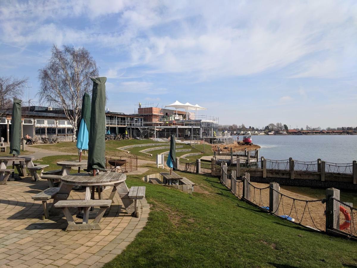 فندق P&D'S Pearl Caravan At Tattershall Lakes Country Park المظهر الخارجي الصورة