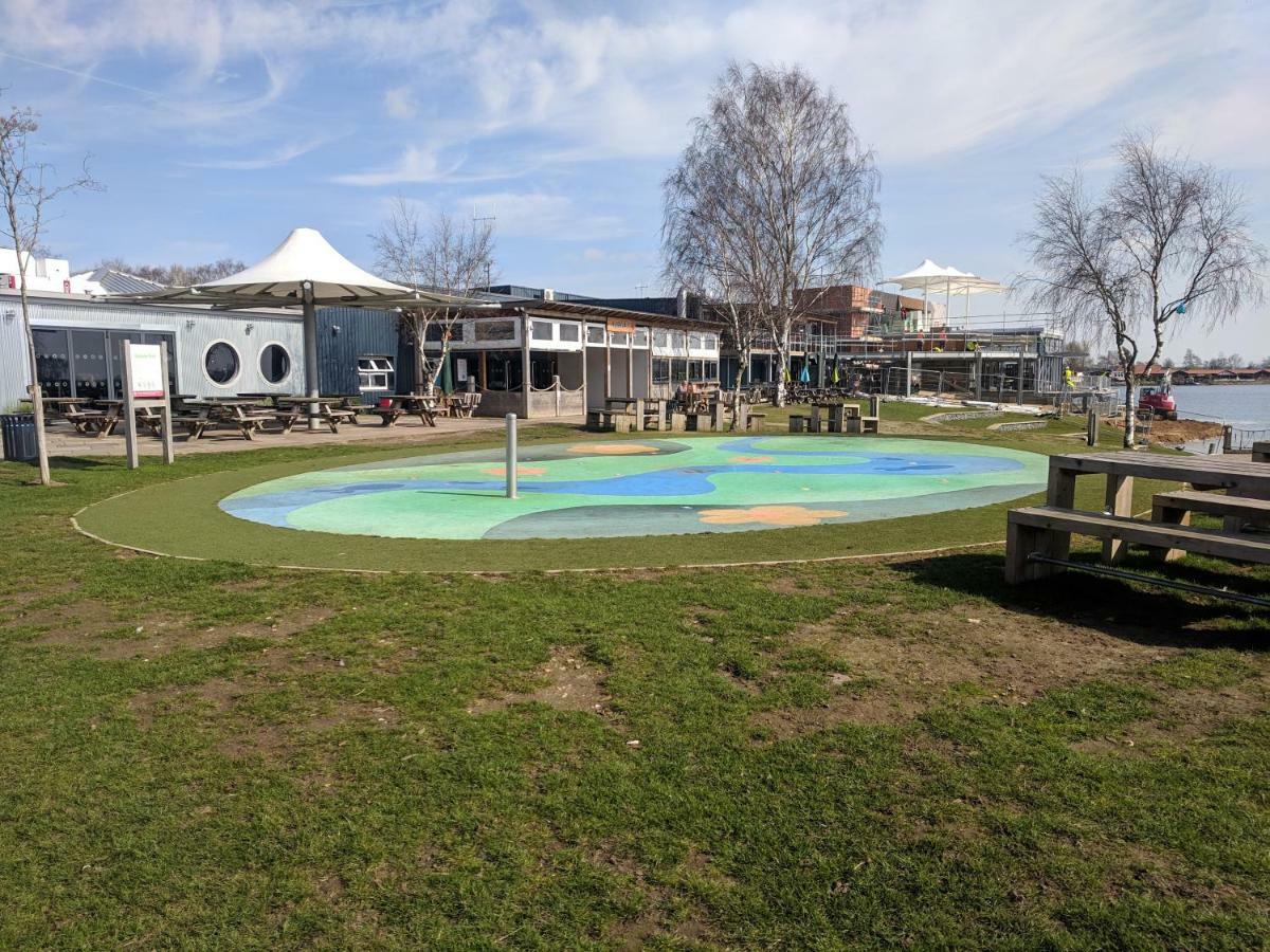 فندق P&D'S Pearl Caravan At Tattershall Lakes Country Park المظهر الخارجي الصورة