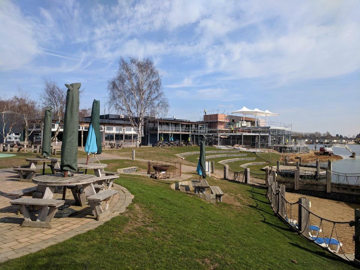 فندق P&D'S Pearl Caravan At Tattershall Lakes Country Park المظهر الخارجي الصورة