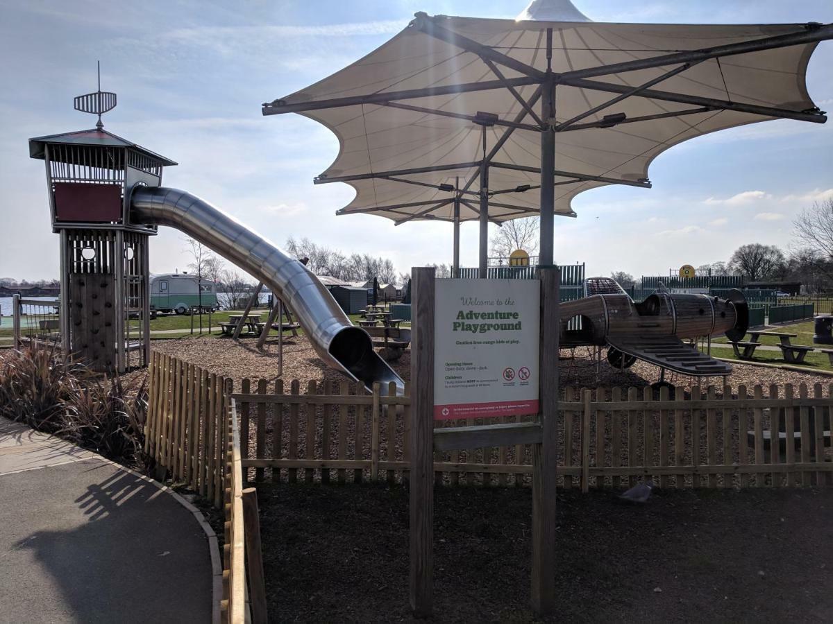 فندق P&D'S Pearl Caravan At Tattershall Lakes Country Park المظهر الخارجي الصورة