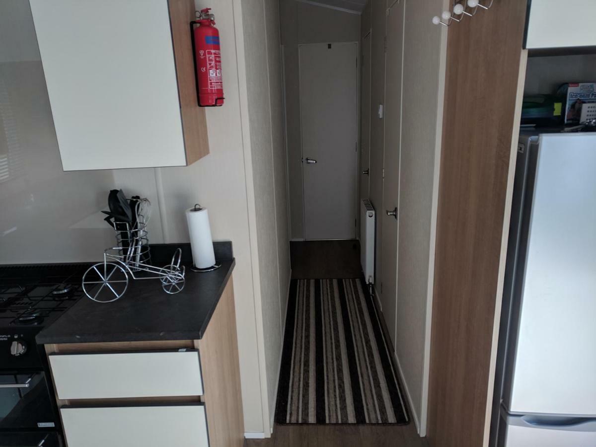 فندق P&D'S Pearl Caravan At Tattershall Lakes Country Park المظهر الخارجي الصورة
